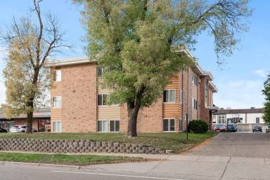 Main picture of 2370 Country Rd