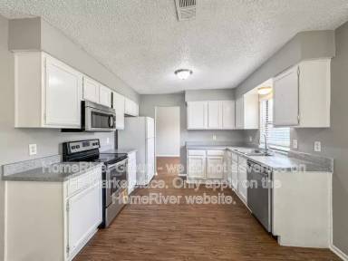 Main picture of 1105 Geneva Ct