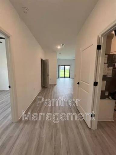Main picture of 1111 Abrams Blvd