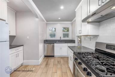 Main picture of 1545 E 4th St