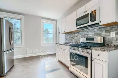 Main picture of 2800 Harford Rd