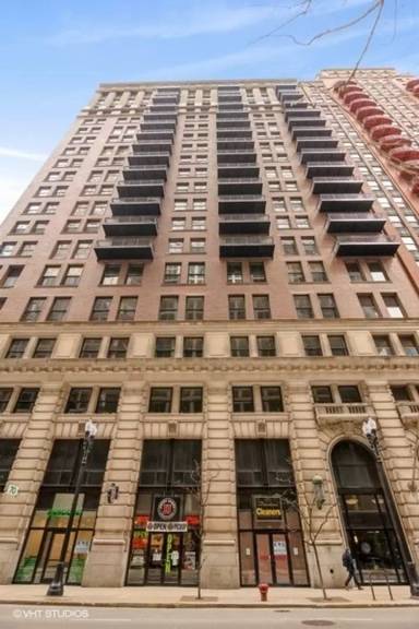 Main picture of 212 W Washington Condos