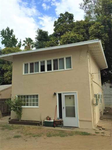 Main picture of 1175 E 8th St
