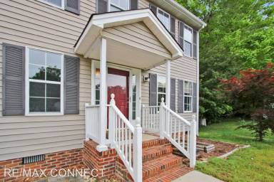 Main picture of 312 Sheppard Dr