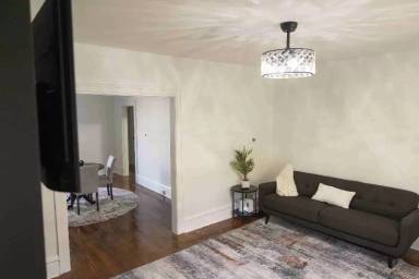 Main picture of 1202 Franklin Ave