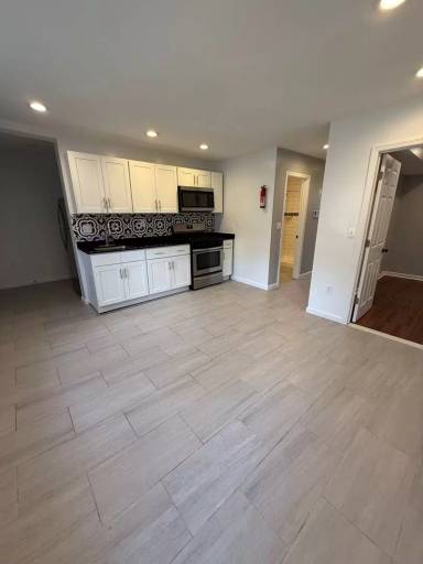 Main picture of 33 Johnston St