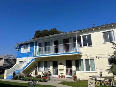 Main picture of 230 W Knepp Ave