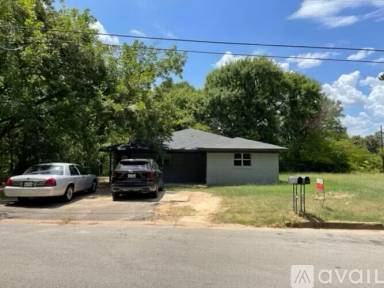 Main picture of 2522 N Glass Ave