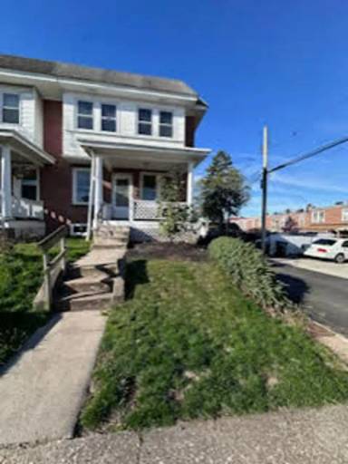 Main picture of 318 W Wood St