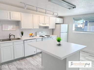 Main picture of 5718 Zephyr St