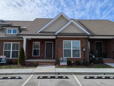 Main picture of 114 Landmark Ct