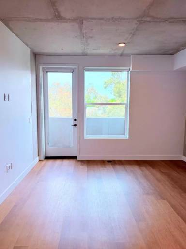 Main picture of 3660 Reynard Way