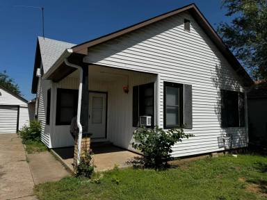 Main picture of 1905 1st St