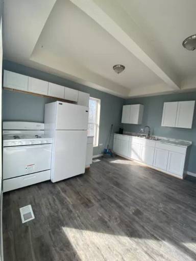 Main picture of 203 W Morrison St
