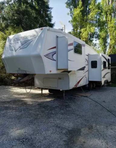 Main picture of 3225 148 St
