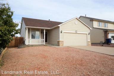 Main picture of 2380 Lisa Dr