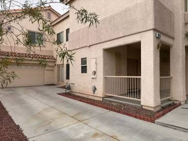 Main picture of 8915 Snowtrack Ave