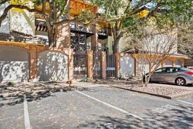 Main picture of 2406 Rio Grande St