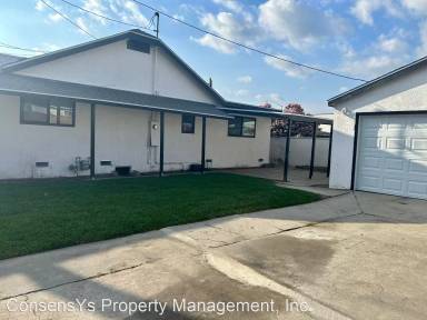 Main picture of 8011 Golden Ave