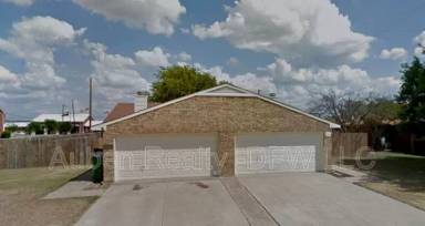 Main picture of 545 Canary Ln