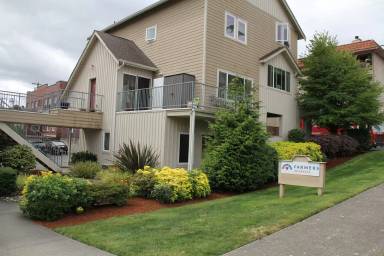 Main picture of 1616 32nd St
