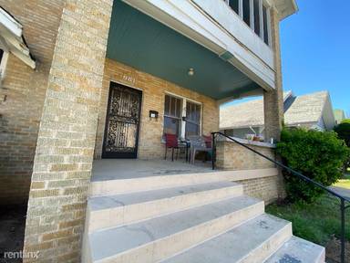 Main picture of 1202 S Schiller St