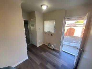 Main picture of 3215 Circle Ct W