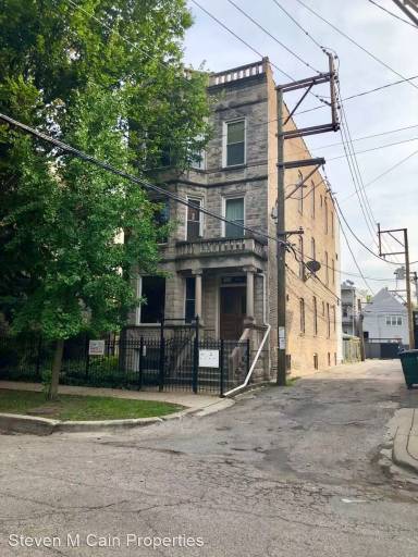 Main picture of 3139 W Belden Ave
