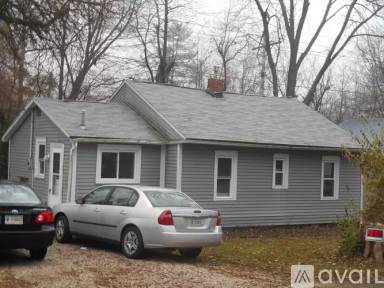 Main picture of 116 N Clark St