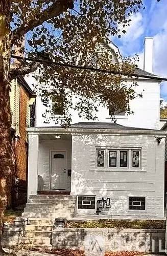 Main picture of 2413 Woodstock Ave