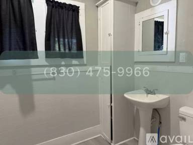 Main picture of 424 W Kenedy Ave
