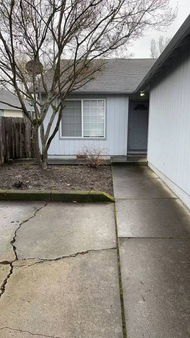 Main picture of 2952 Stacie Way