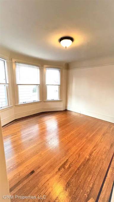 Main picture of 1840 Franklin St