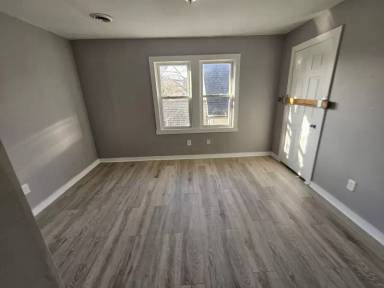 Main picture of 403 E 152nd St