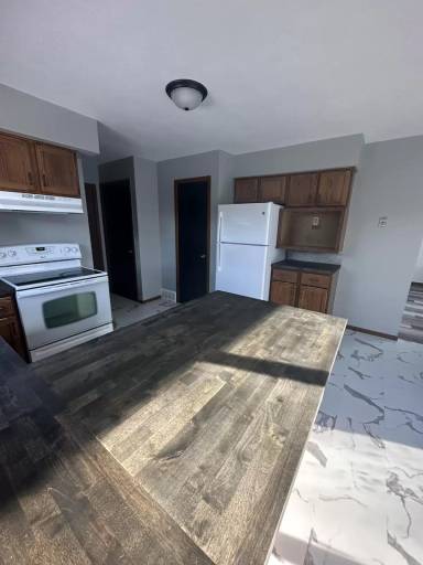 Main picture of 2509 S Kerry Ln