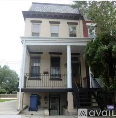 Main picture of 2919 N Capitol St NE