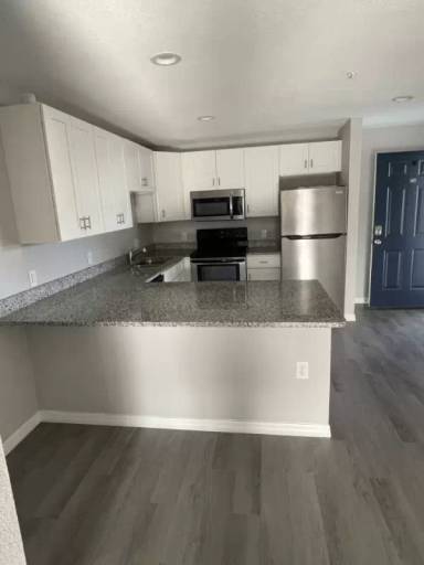 Main picture of 1925 Avenue O SW