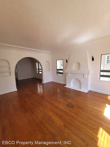 Main picture of 351 N Genesee Ave