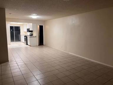 Main picture of 962 Monarch St