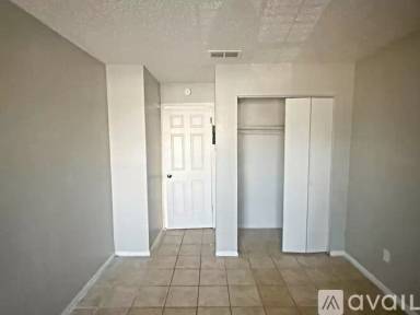 Main picture of 7560 Oak Chase