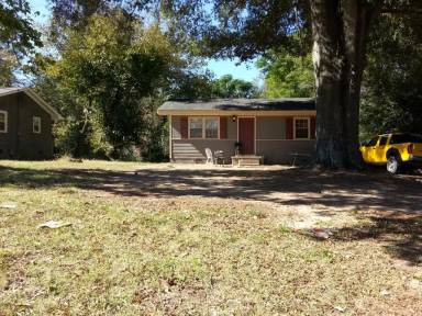 Main picture of 2828 Club Plaza Rd