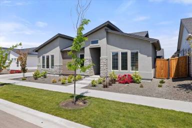 Main picture of 8432 W Meltwater Ln