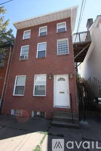 Main picture of 1707 - 1711 Jane St