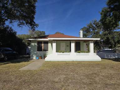 Main picture of 1466 E Hernandez St
