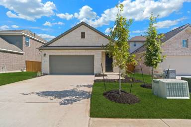 Main picture of 413 Possumhaw Ln