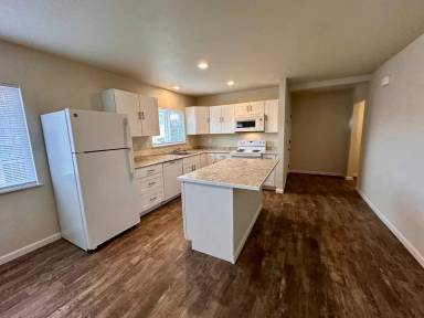 Main picture of 1397 E Cypress Ave