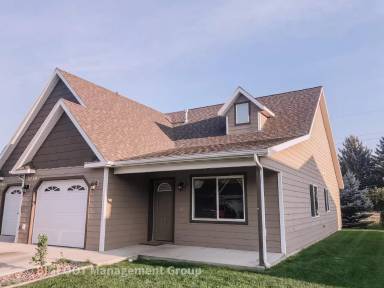 Main picture of 3039 Canby Way