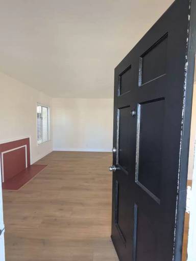 Main picture of 6208 S Fairfax Ave