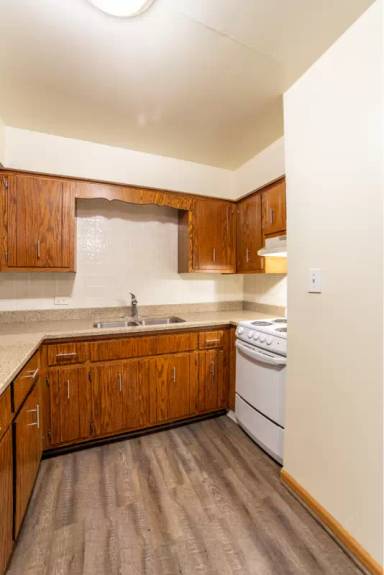 Main picture of 6605 Oak Forest Ave