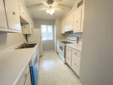 Main picture of Lexington Green Condominiums